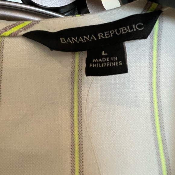 Sleeveless Linen Blend Crop Top - Picture 4 of 4